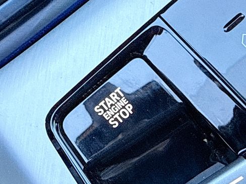 Used 2025 BMW X3 xDrive30i image 37