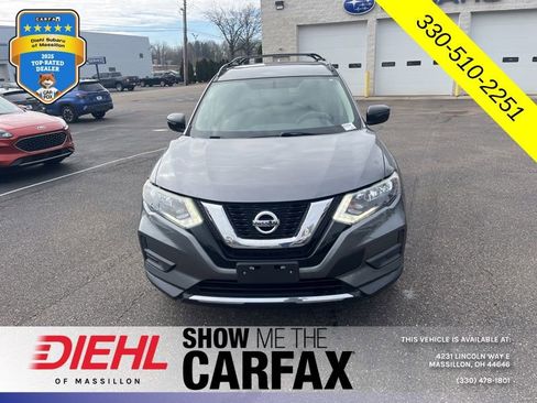Used 2017 Nissan Rogue SV w/ Midnight Edition Package image 8