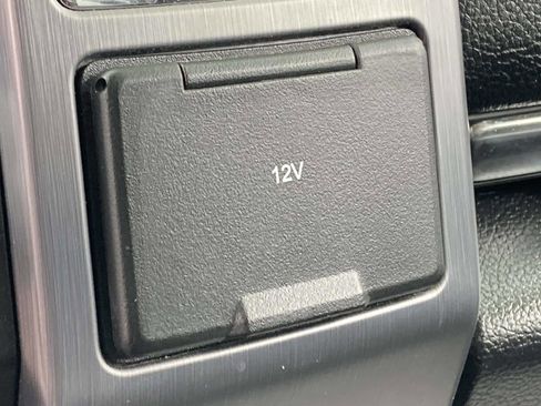 Used 2021 Ford Expedition Platinum image 30