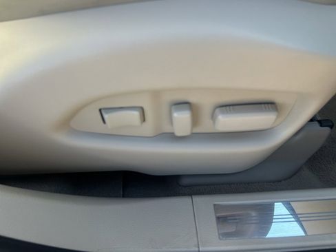 Used 2015 Cadillac SRX Luxury w/ Driver Awareness Package image 32