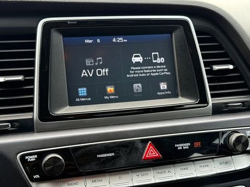 Used 2019 Hyundai Sonata SE image 18