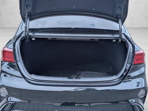 Used 2022 Kia Forte GT-Line w/ GT-Line Technology Package FWD image 6