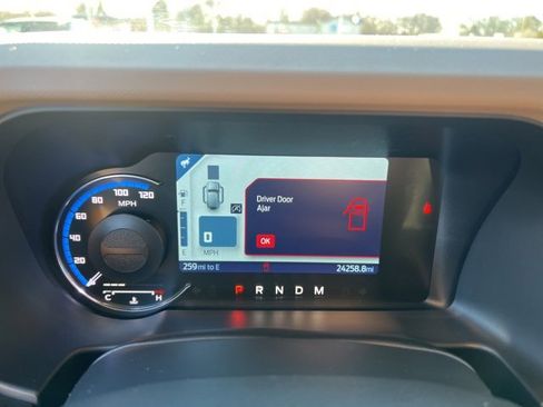 Certified 2021 Ford Bronco Wildtrak image 9