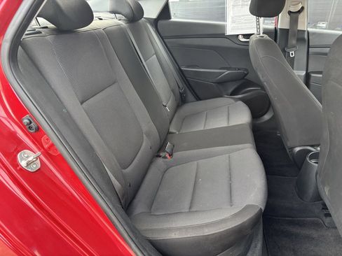 Used 2018 Hyundai Accent SE image 23
