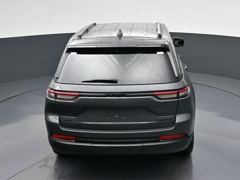 Used 2024 Jeep Grand Cherokee Limited w/ Black Appearance Package AWD/4WD image 24