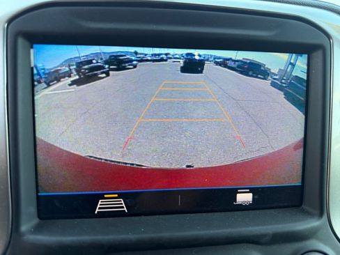 Used 2021 Chevrolet Silverado 1500 LT Trail Boss w/ Bed Protection Package AWD/4WD image 18