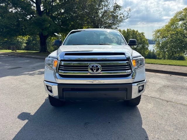 Used 2017 Toyota Tundra SR5 AWD/4WD image 2