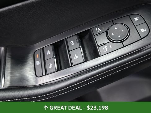 Used 2025 Nissan Rogue SV AWD/4WD image 27