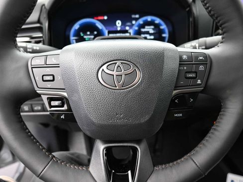 New 2026 Toyota Camry XLE image 6