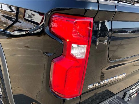 Certified 2024 Chevrolet Silverado 1500 ZR2 w/ Technology Package image 26