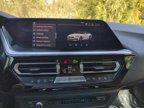 Used 2019 BMW Z4 sDrive30i w/ Executive Package image 24