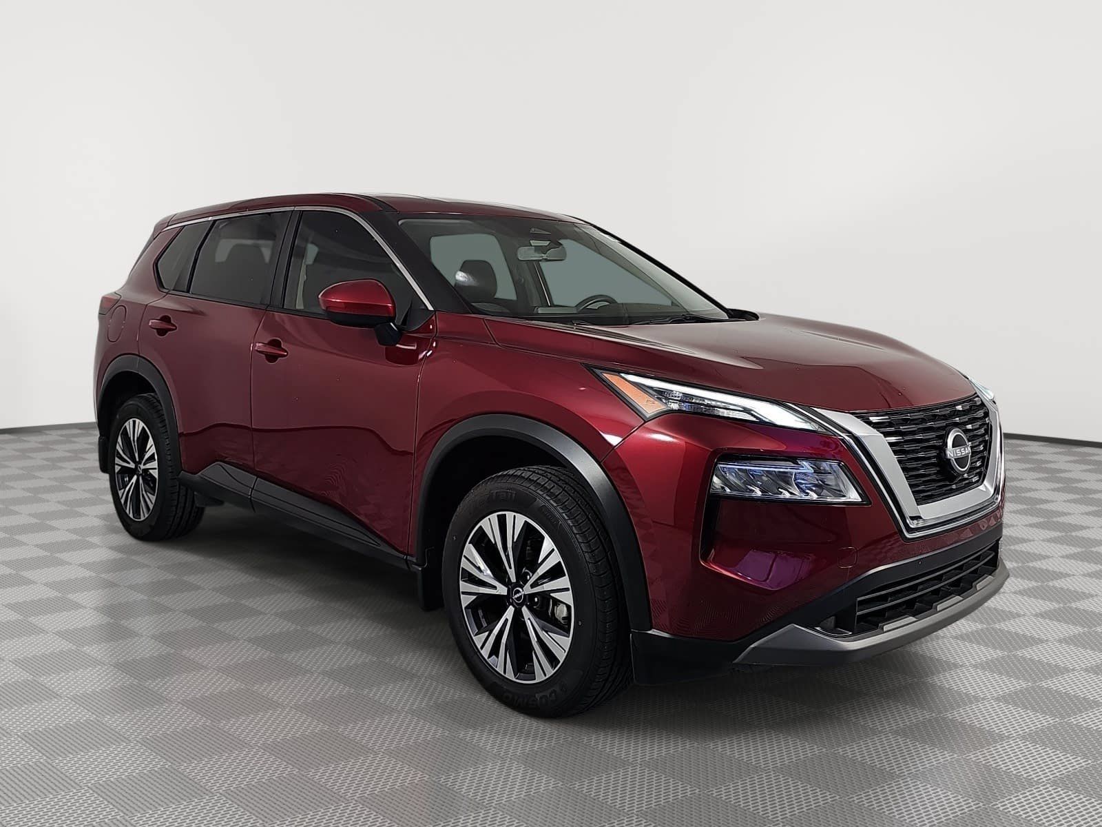 Used 2023 Nissan Rogue SV FWD image 2