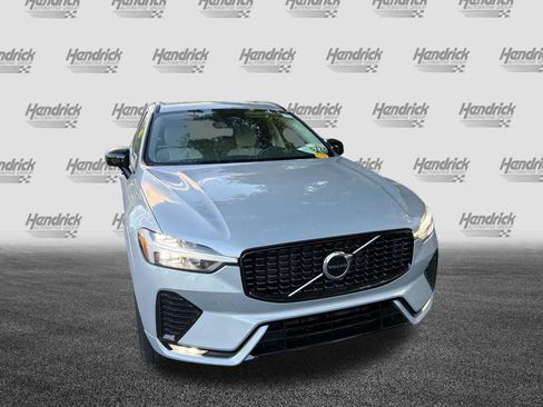 Used 2024 Volvo XC60 B5 Core w/ Protection Package Premier AWD/4WD image 3