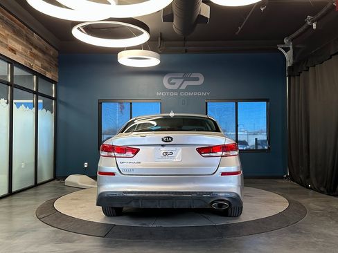 Used 2020 Kia Optima LX image 4