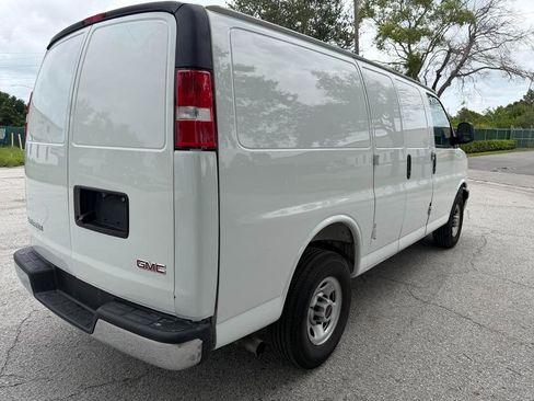 Used 2025 GMC Savana 2500 w/ Driver Convenience Package RWD image 4