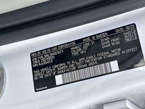 Used 2022 Volvo XC60 B5 Inscription w/ Advanced Package image 38