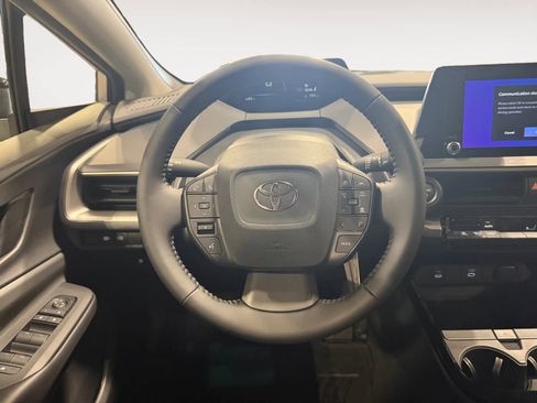 New 2026 Toyota Prius LE image 12