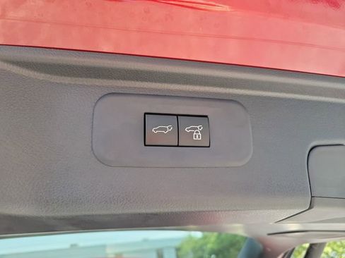 Used 2025 Toyota Grand Highlander FWD image 8