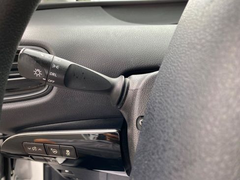 Used 2022 Toyota Prius LE FWD image 57