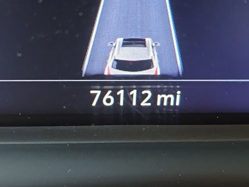 Used 2021 Cadillac XT5 Premium Luxury image 2