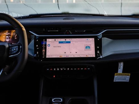 New 2026 Jeep Cherokee Limited AWD/4WD image 16
