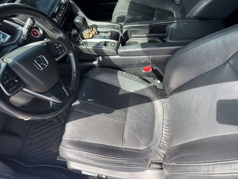 Used 2018 Honda Civic Sport Touring image 18