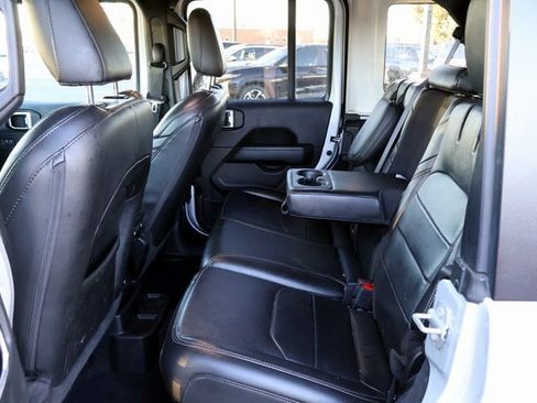 Used 2023 Jeep Wrangler Unlimited Sahara w/ Cold Weather Group image 29