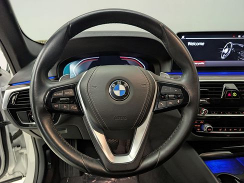 Certified 2023 BMW 530i w/ Convenience Package image 14