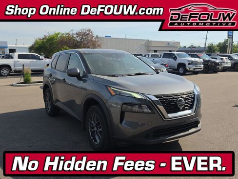 Used 2021 Nissan Rogue S FWD image 1