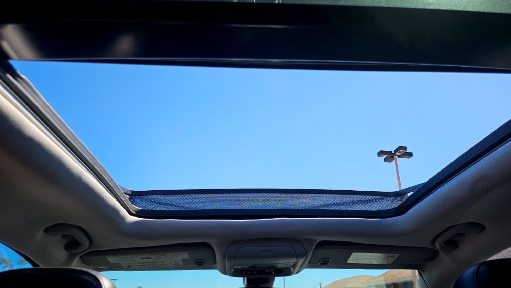 Used 2018 Chevrolet Equinox Premier FWD image 42