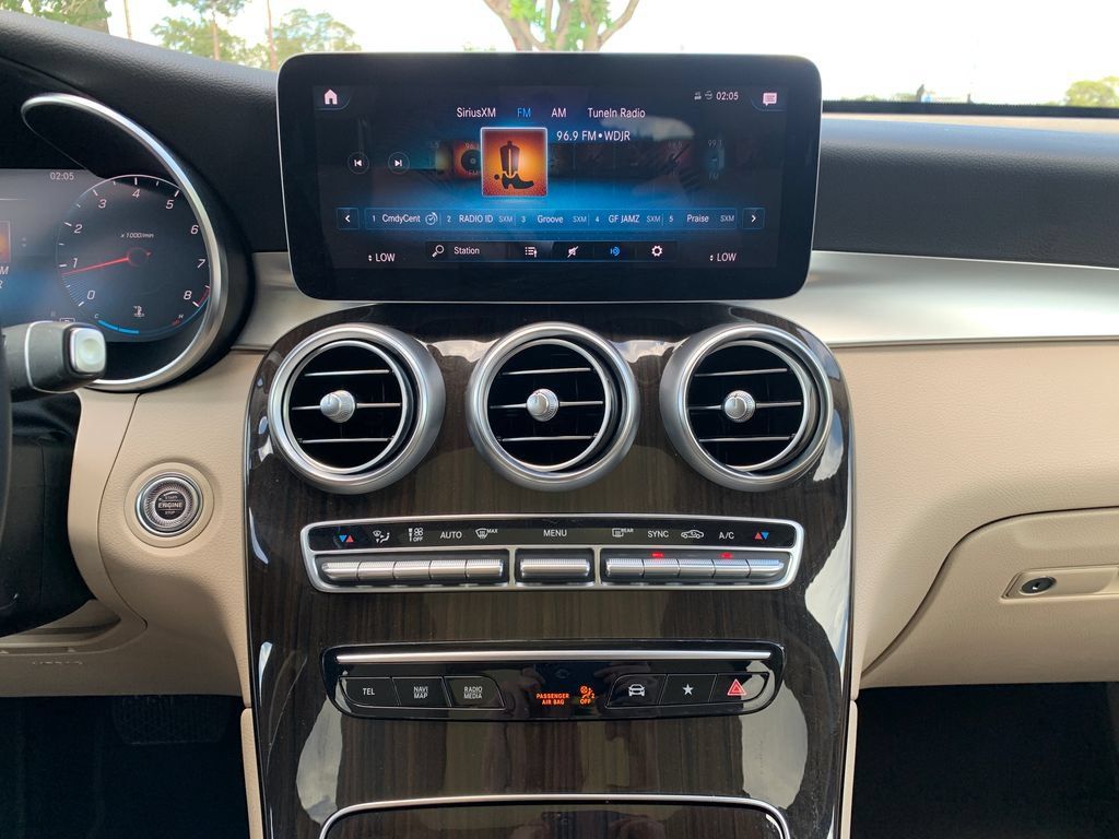 Used 2021 Mercedes-Benz GLC 300 image 14