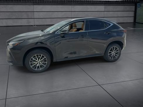 Certified 2024 Lexus NX 250 FWD image 5