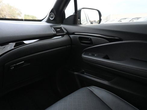 Used 2023 Honda Passport Elite image 8