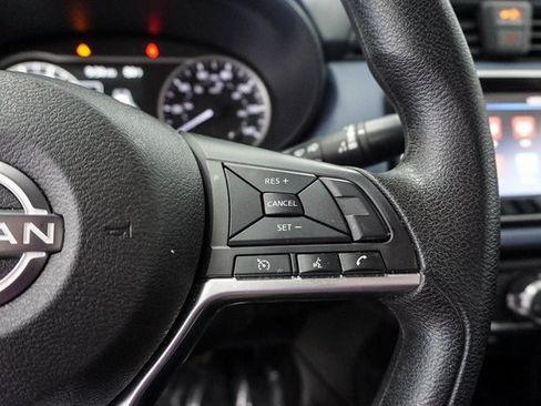 Used 2023 Nissan Versa SV image 21