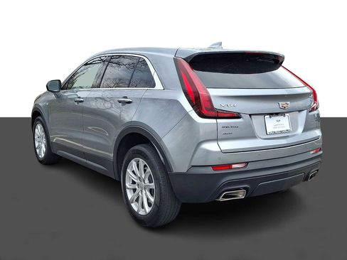 Used 2023 Cadillac XT4 Luxury w/ Cold Weather Package AWD/4WD image 4