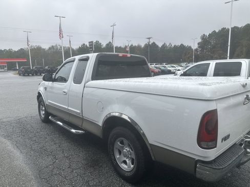 Used 2002 Ford F150 XLT image 3