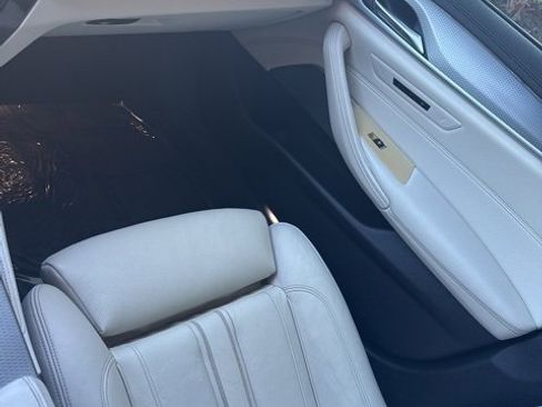 Used 2020 BMW M550i xDrive w/ Executive Package image 19