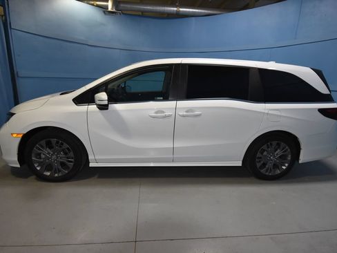 Used 2026 Honda Odyssey Touring image 28
