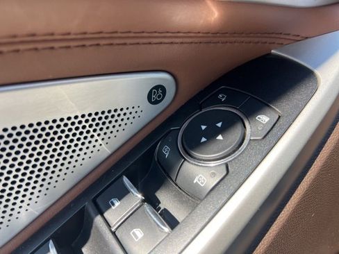 Certified 2021 Ford Explorer King Ranch w/ Premium Technology Package image 9