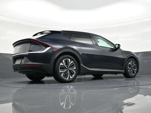 Used 2022 Kia EV6 Light image 29