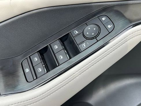 New 2026 Nissan Rogue SV image 15