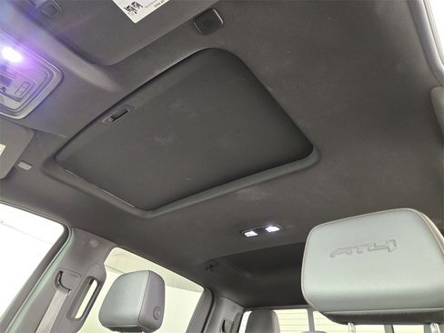 Used 2020 GMC Sierra 1500 AT4 w/ Off-Road Performance Package image 15