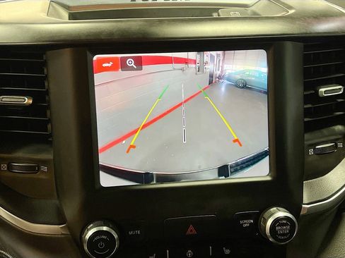 Used 2024 RAM 1500 Lone Star image 13