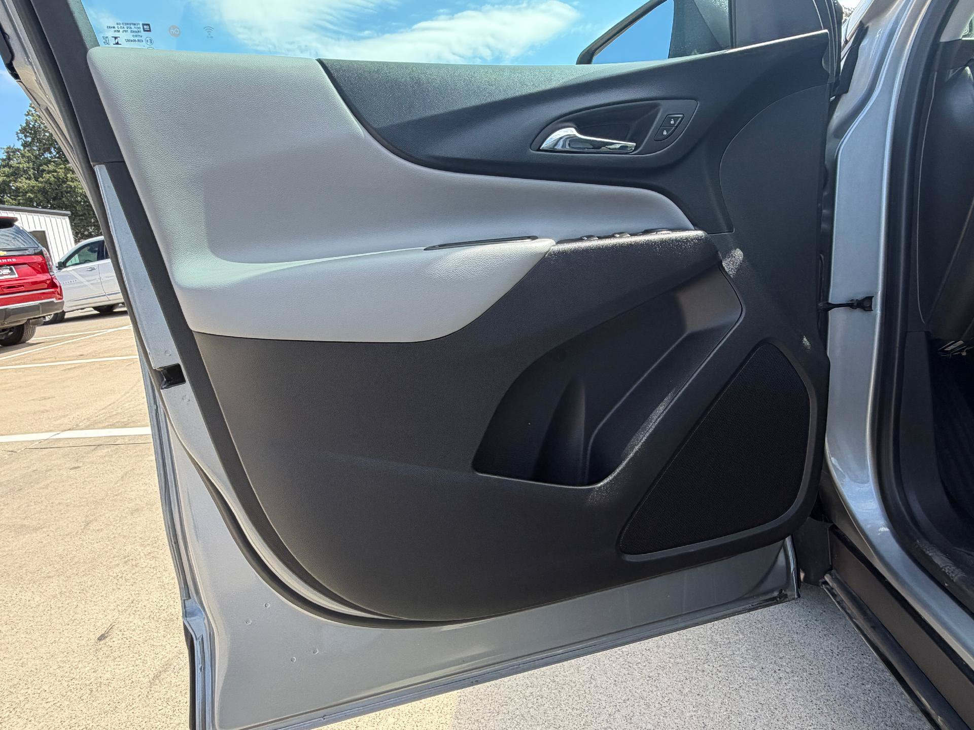 Used 2023 Chevrolet Equinox LS w/ LS Convenience Package FWD image 19