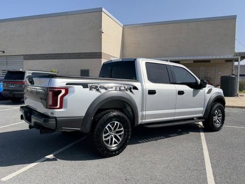 Used 2018 Ford F150 Raptor w/ Equipment Group 801A Mid AWD/4WD image 17