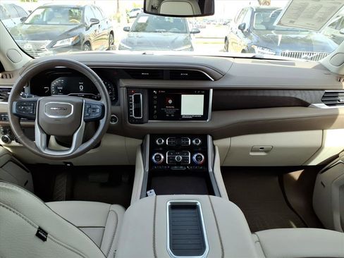 Certified 2023 GMC Yukon Denali image 17