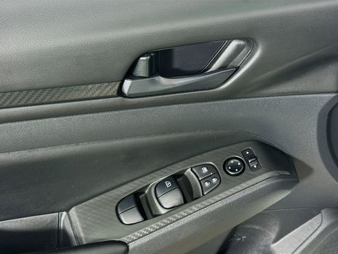 Used 2024 Nissan Altima 2.5 S image 24