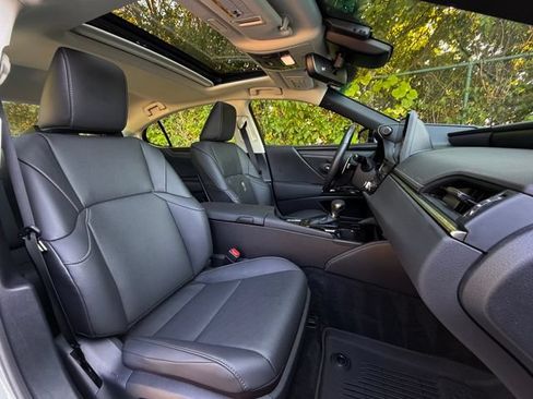 Certified 2023 Lexus ES 350 w/ Premium Package FWD image 31