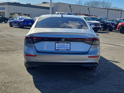 Used 2025 Honda Accord LX image 6