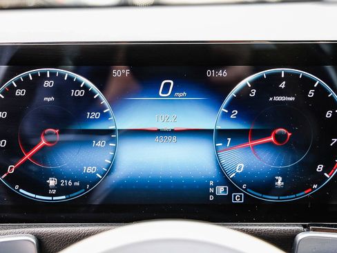 Certified 2022 Mercedes-Benz GLB 250 4MATIC image 23